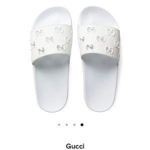 Gucci Rubber GG slides